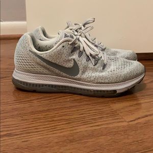 NIKE Zoom All Out Running Shoe